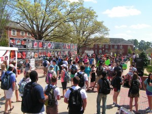 Crowd gathers at Auburn University